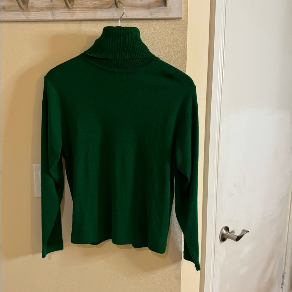 Green pronto moda turtleneck sweater